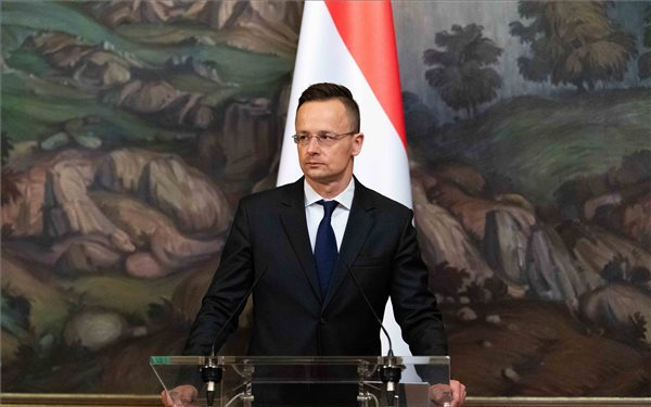 Szijjártó: ebben a formában felelősen nem támogatható az újabb brüsszeli szankciós csomag