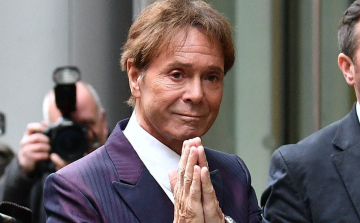 Cliff Richard új albummal jelentkezik