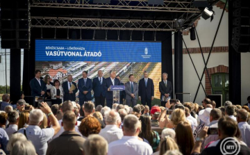 Orbán Viktor: ötvenezer álláshely jön létre az új gyáraknak köszönhetően az Alföldön