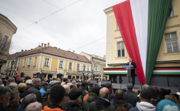 Orbán: a kérdés Magyarország számára, hogy háború vagy béke